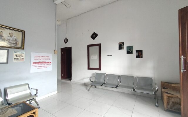 Wisma Hiro Pertiwi by OYO Rooms