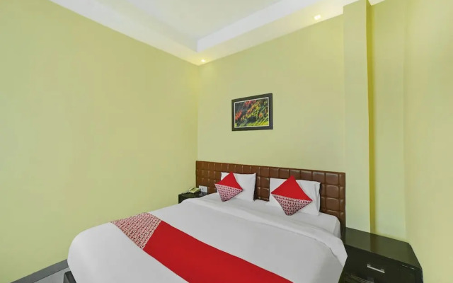 Super OYO 90565 Wesly House