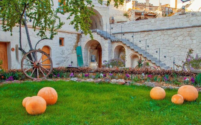 Queens Cave Cappadocia