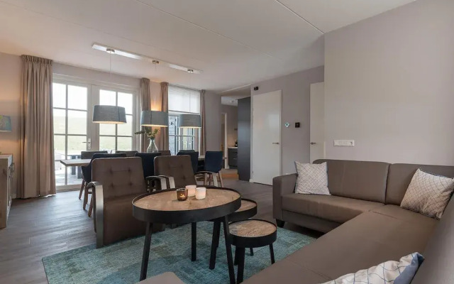 Lovely Holiday Home in Colijnsplaat With Whirlpool