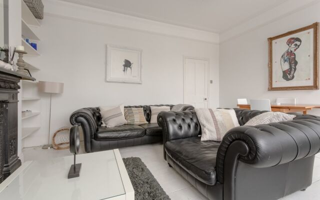 2 Bedroom Flat In Fantastic Location