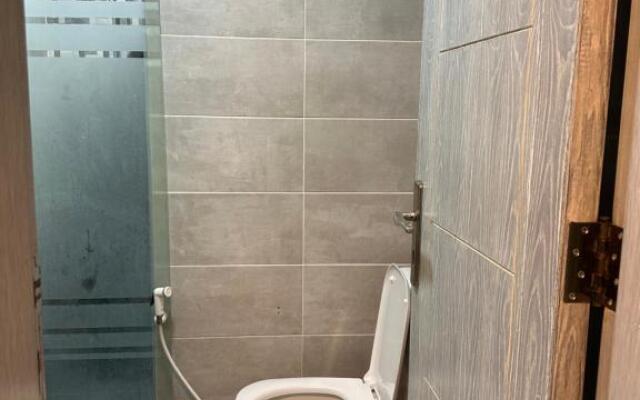 apartment for rent near all services khaldi(HA30)