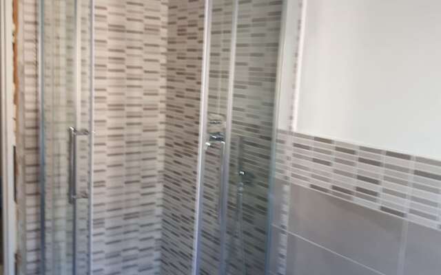 Cà Rossi City House