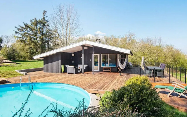 6 Person Holiday Home in Ebeltoft