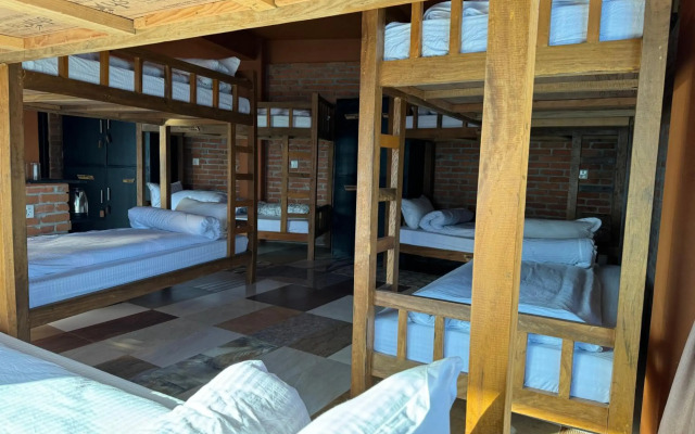 Nar-Bis Hotel