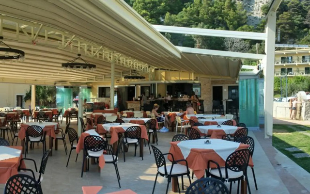 Glyfada Beach Hotel