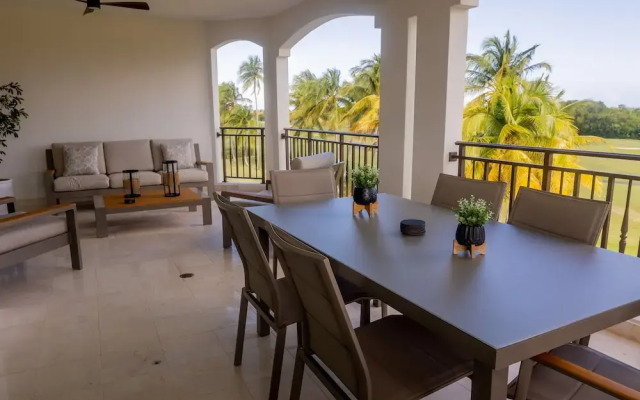 The Country Club Residences at Grand Reserve