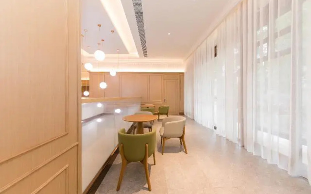 Ji Hotel Shanghai Pujiang Lianhang Road