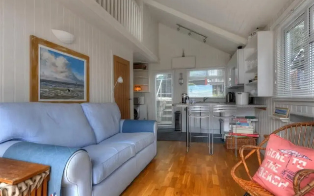 8 Bowling Green Chalets