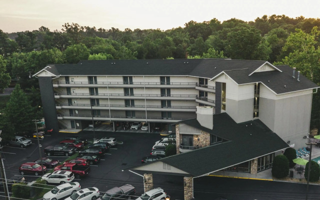 Twin Mountain Inn & Suites