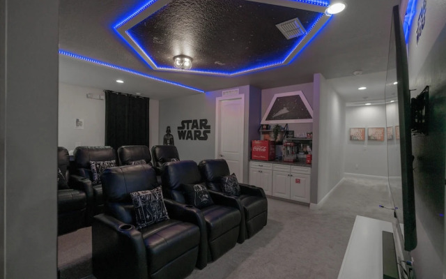 Spectacular 9BR Villa Your Dream Retreat