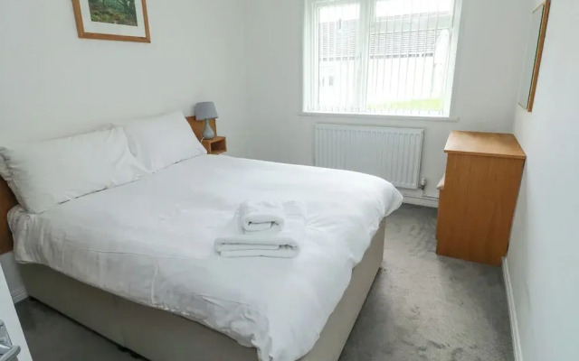 Harcombe House Bungalow 1