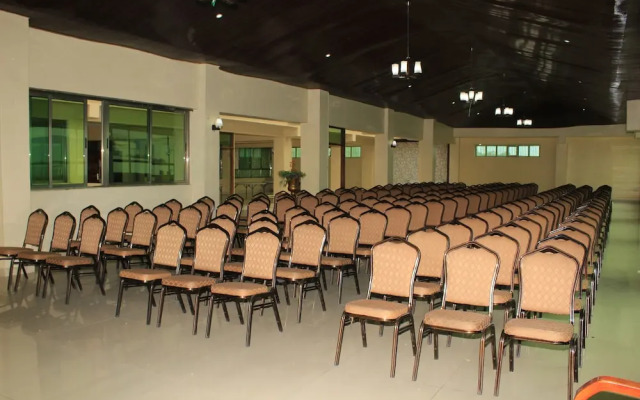 The Legacy Hotel & Suites