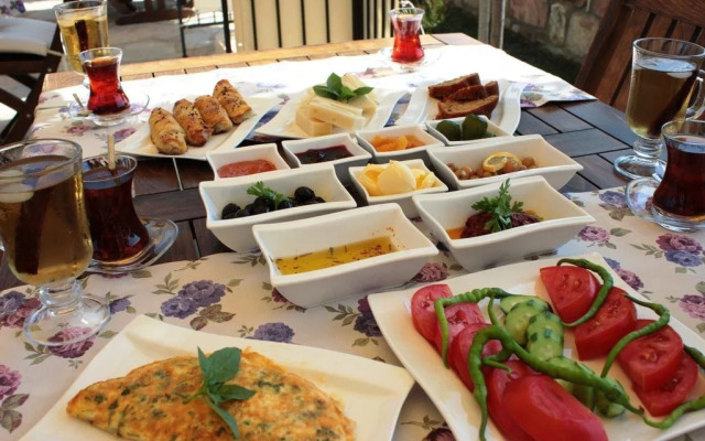 Adacayi Hotel