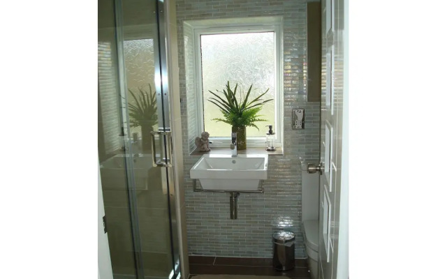 Harris White Cottage