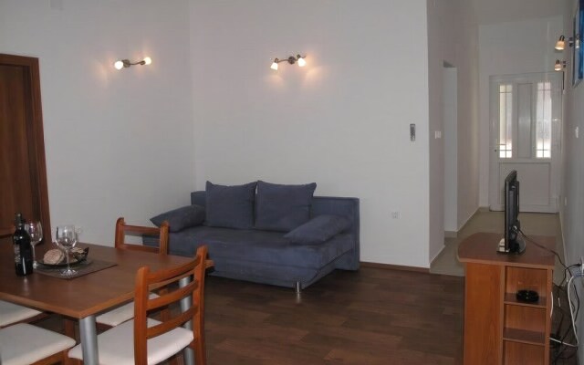 Apartments Marinko