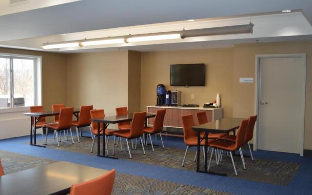 Holiday Inn Express Hotel & Suites Vestal by IHG
