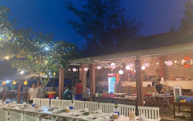 Nana Lee Homestay & Restaurant