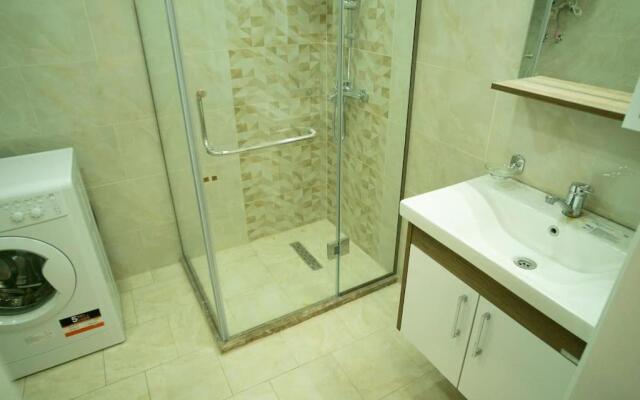 Leo Group Apartment 13-292 Sunrise Batumi