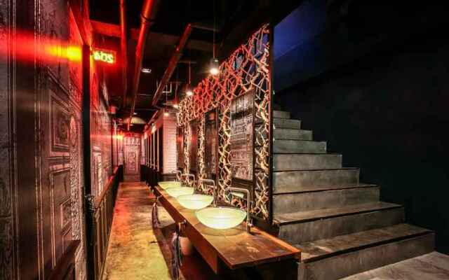 Shade House - Phuket Downtown