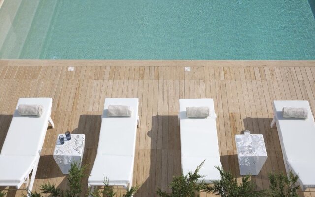 Blue Waves Protaras Beachfront Villa 3