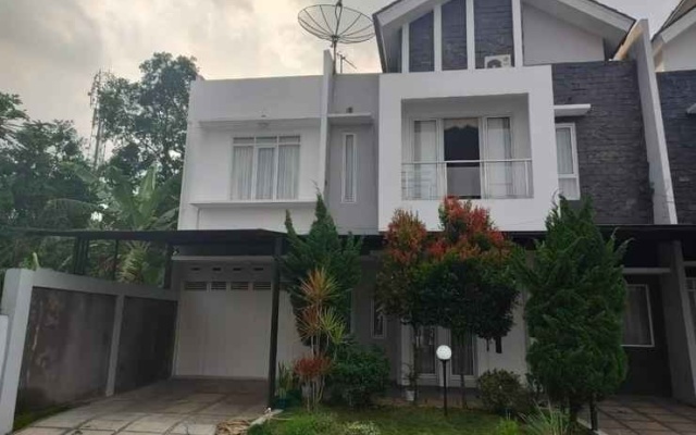 Villa Noeryani — hotel in Tarogong