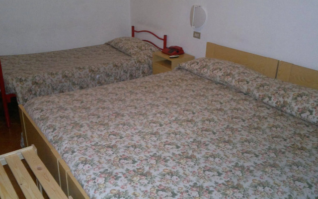 Hotel EUR