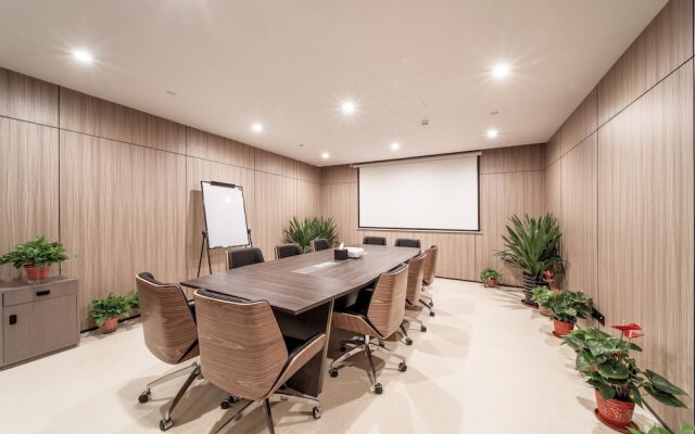 CM Service Apartment  Suzhou