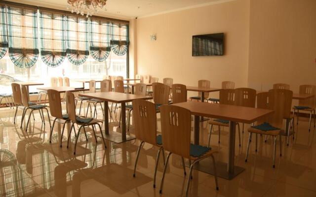 GreenTree Inn Baishan Linjiang Yalu River Express Hotel