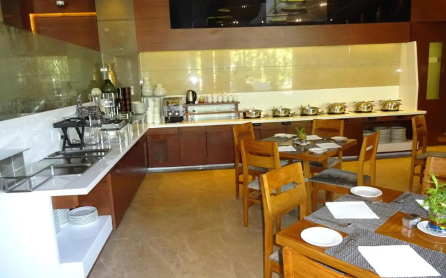 Hotel Cosmopolitan Ahmedabad