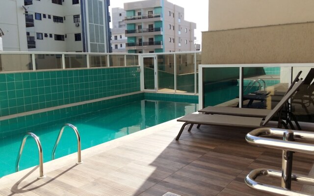 Apto alto padrão com piscina