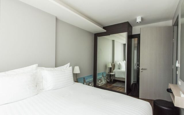 Infinity Pool 1 Bedroom at Surin Beach