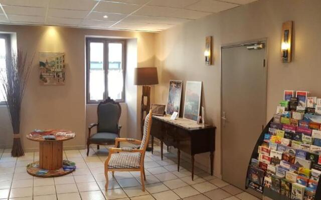 Hôtel de Genève , Faverges-Seythenex 74210, Haute Savoie