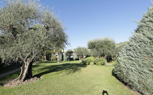 Studio parking fibre piscine Clim