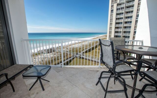 Shoreline Towers 1052 2 Bedroom Condo by RedAwning