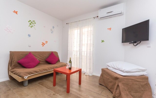 Beautiful Home in Premantura With Wifi and 1 Bedrooms