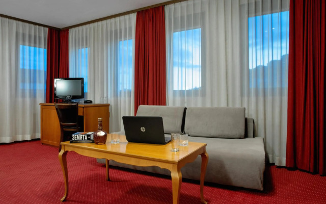 Real Hotel