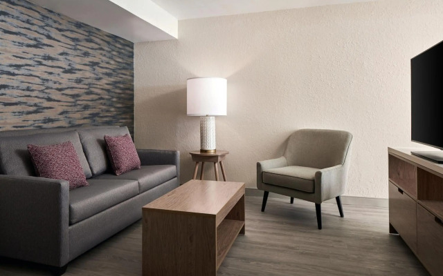 Sheraton Richmond Airport Hotel
