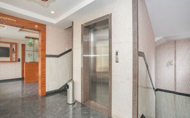 OYO 15505 Royal Stay