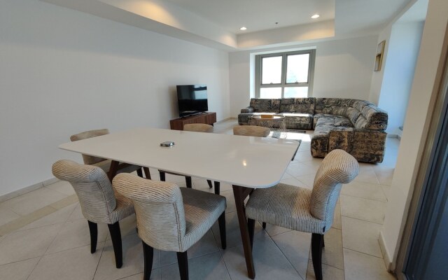 Lux BnB Princess Tower I  Palm & Ocean Views