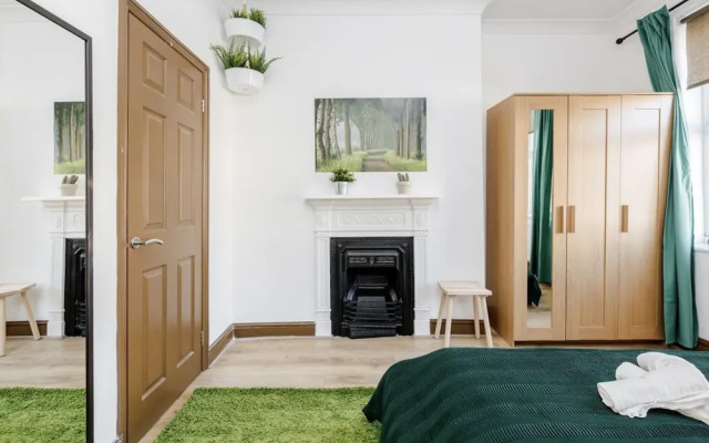 Ryam suites
