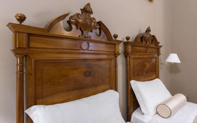 Travel & Stay - Navona 2
