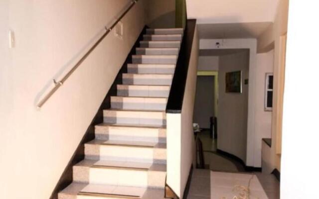 1083 Los Cerros de Bogotá