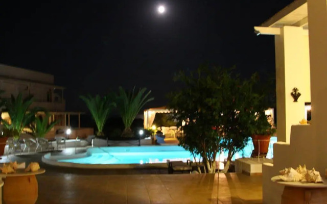 Porto Scoutari Romantic Hotel