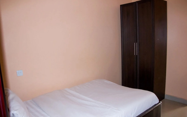 De' Bliss Hotel and Suites