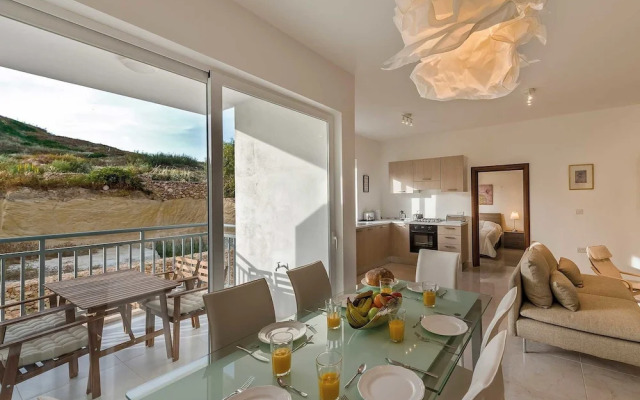 The Hillock North B9