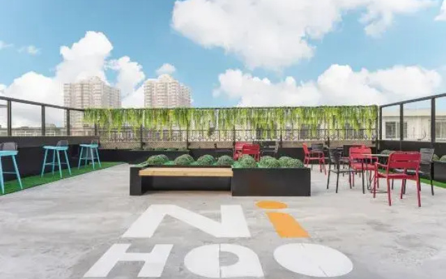 Ni Hao Hotel (Beijing Second Foreign Languages Institute Dalianpo Subway Station)