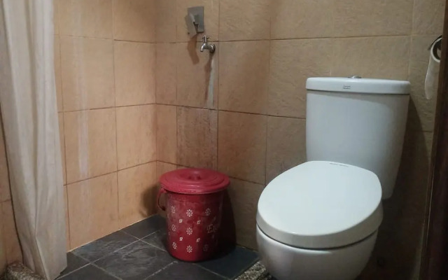 Aryani Suites