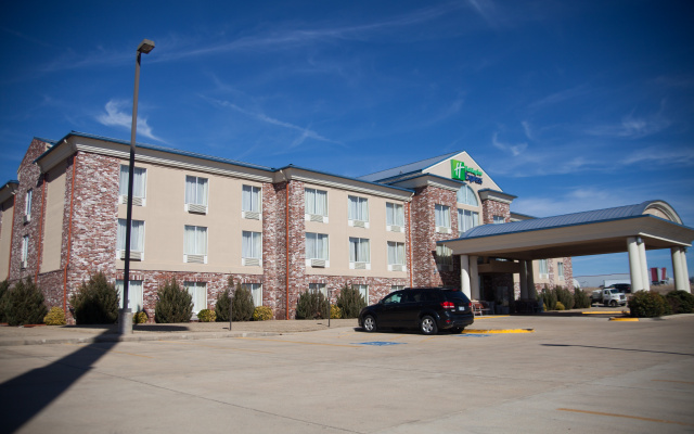 Holiday Inn Express Hotel & Suites Moun...