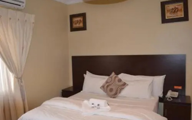 Henry George Guest House